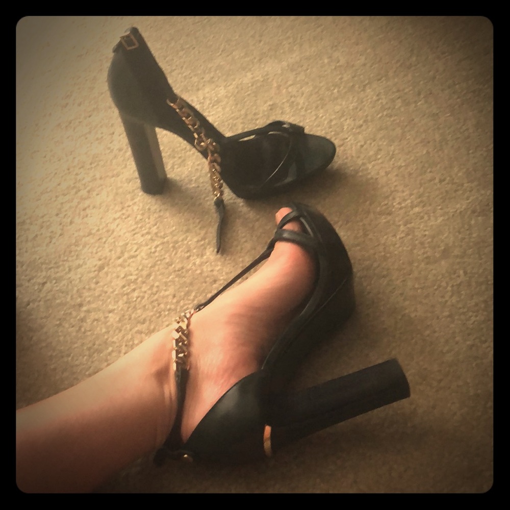 Sandals - Picture 4 of 4